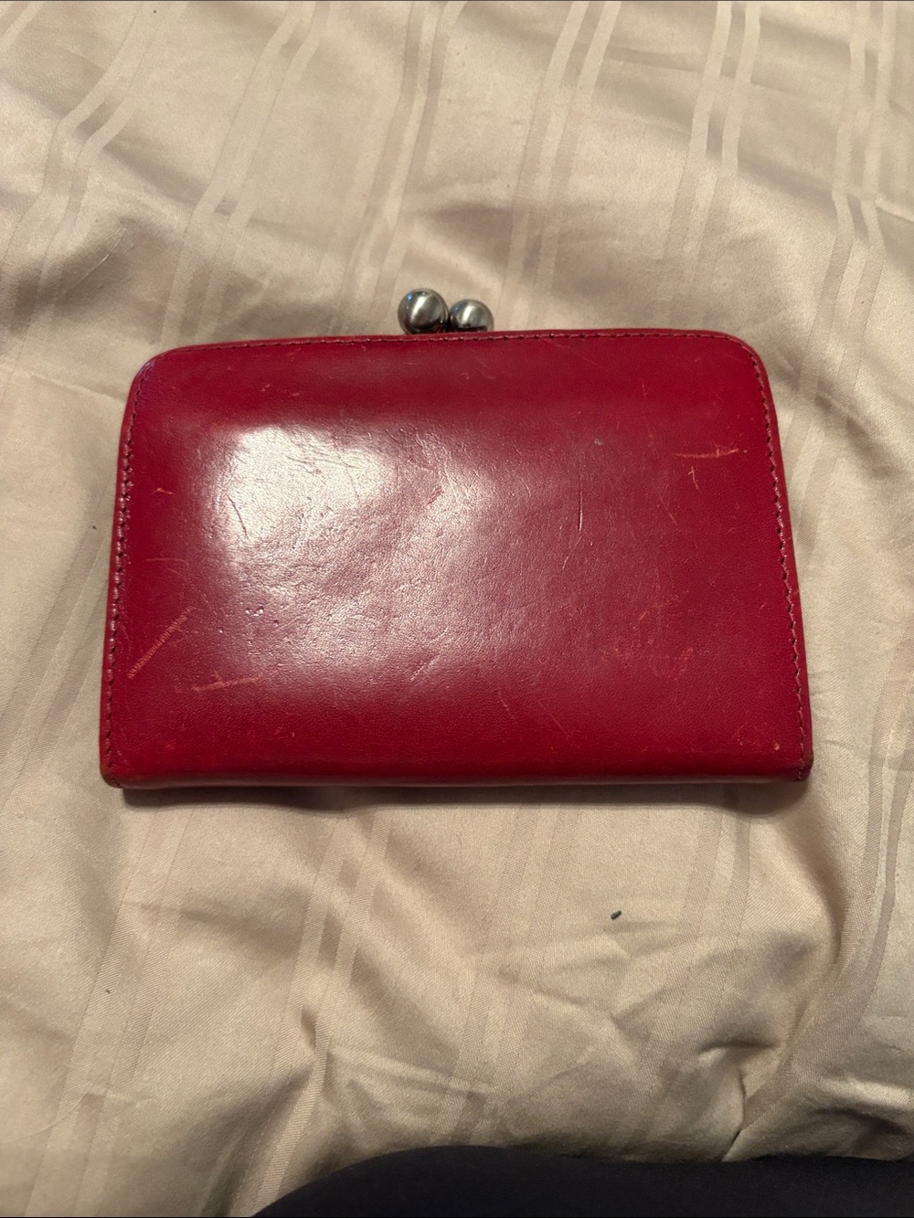 HOBO Red Leather Kiss-Lock Wallet
